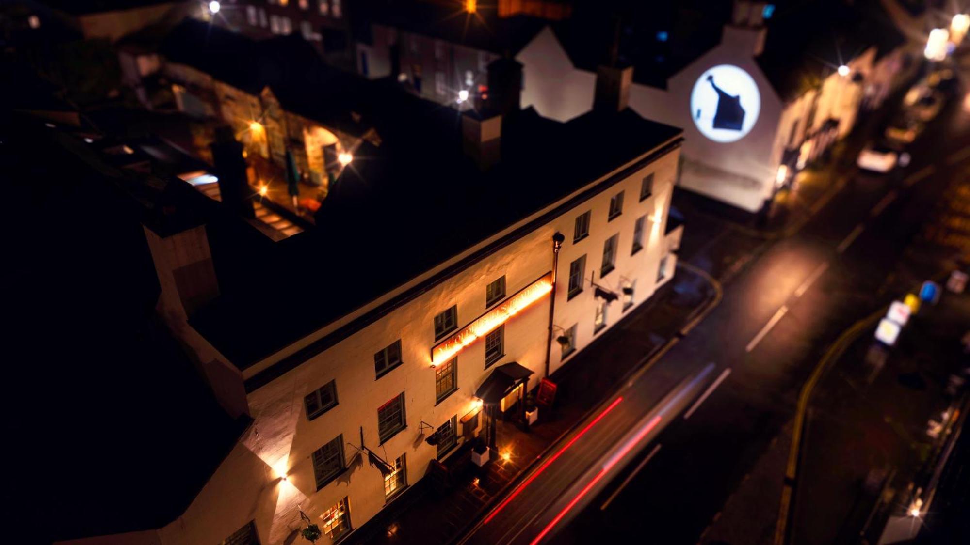 The Bull And Townhouse, Beaumaris- The Inn Collection Group Exterior photo